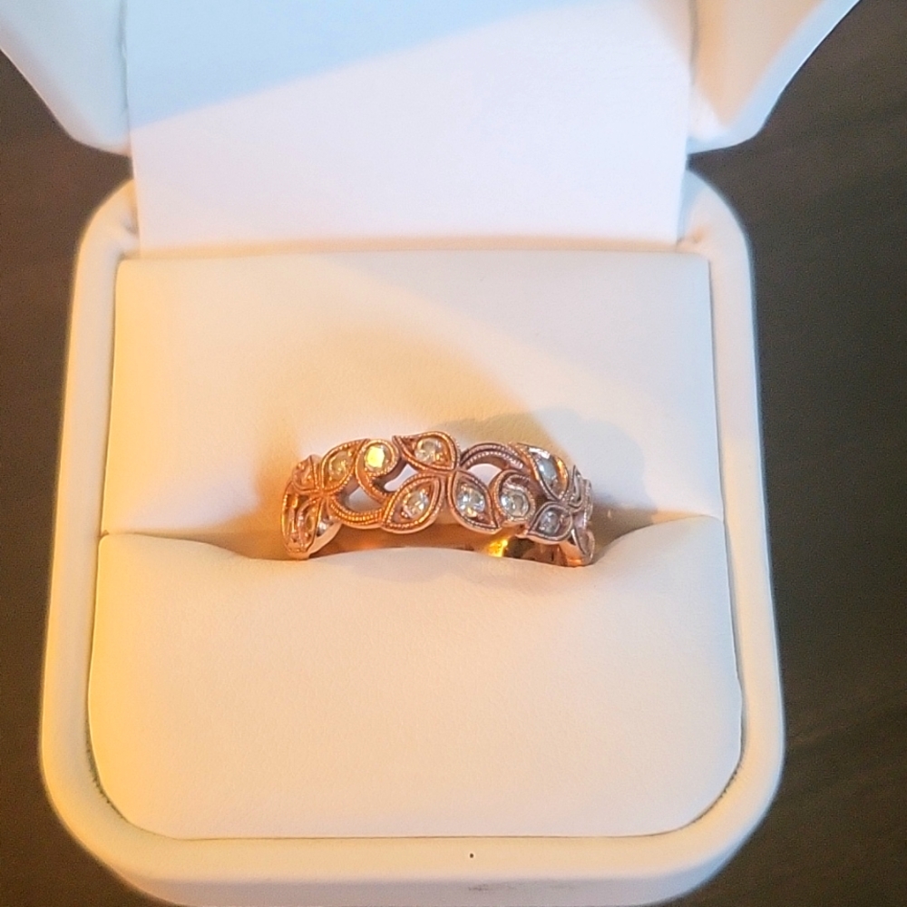 Bundle of 3 14 kt rose gold rings